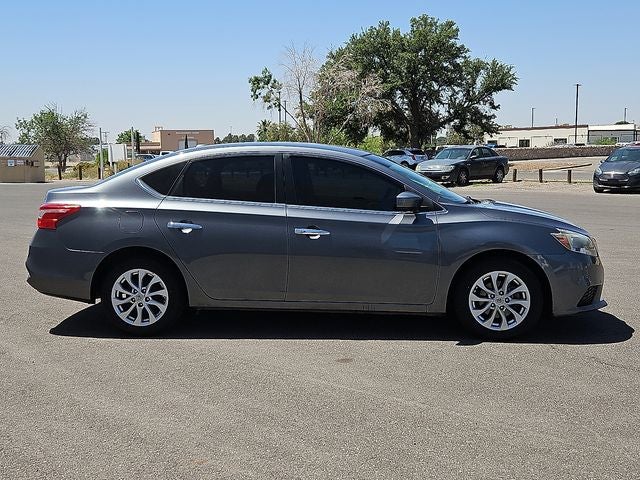 2018 Nissan Sentra — detail view