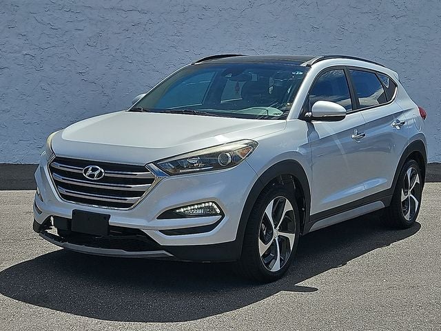 2017 Hyundai Tucson Limited in Silver — front three-quarter view